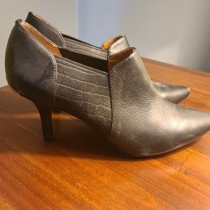 Calvin Klein black heels